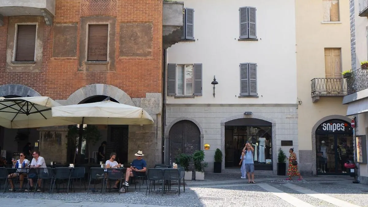 Alloggio Del 1400 Nel Cuore Del Centro Storico A 2 Min Dal Porto E Con 2 Bici Gratuite Como Italy