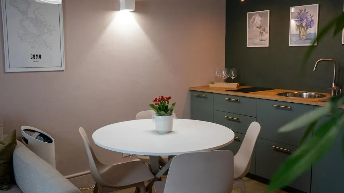 Apartamento Alloggio Del 1400 Nel Cuore Del Centro Storico A 2 Min Dal Porto E Con 2 Bici Gratuite Como